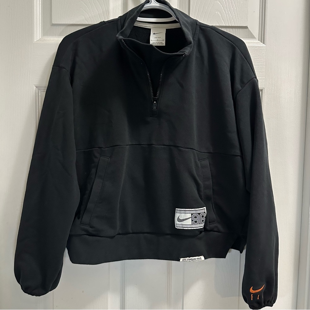 Nike Women’s Black Dri-FIT Swoosh Fly 1/4 zip
